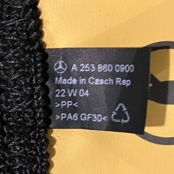 Mercedes-Benz Luggage Net, Black - Picture 7 of 7